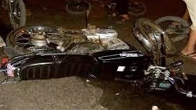 3 إصابات خطيرة في حادث تصادم دراجتين ناريتين بالأقصر