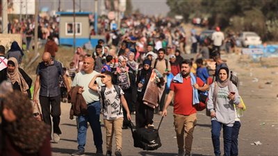 بدء نزوح مواطني رفح الفلسطينية بالتزامن مع تعثر مفاوضات هدنة وقف إطلاق النار | بث مباشر