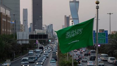 إنذار أحمر بمكة المكرمة و4 مناطق في السعودية.. والأرصاد تحذر من صواعق رعدية وسيول