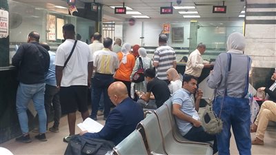 محافظ الجيزة يتابع انتظام العمل بالمراكز التكنولوجية بأول أيام تلقي طلبات التصالح في مخالفات البناء 