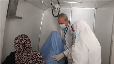 الكشف والعلاج مجانًا.. فحص 1140 مواطنًا خلال قافلة طبية بقرية إدفينا في البحيرة