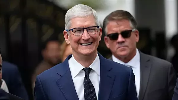 تيم كوك رئيس شركة