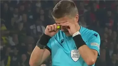 القصة الكاملة لـ بكاء حكم مباراة باريس سان جيرمان وبوروسيا دورتموند