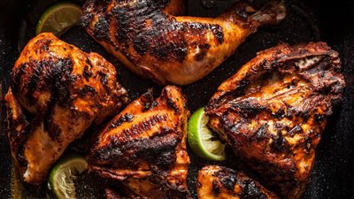 زي المطاعم بـ 10 مكونات.. طريقة عمل تتبيلة الفراخ المشوية 