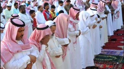 متى تبدأ؟.. حقيقة تعديل الإجازة الأسبوعية إلى يومي السبت والأحد في السعودية