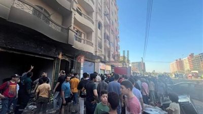 بسبب ماس كهربائي.. إصابة 4 أشخاص في حريق مطعم بالفيوم