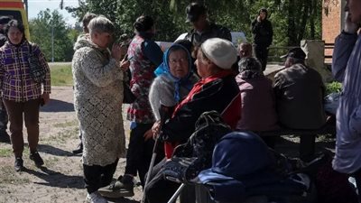 أوكرانيا تجلي 2500 شخص من المنطقة الحدودية بالقرب من خاركيف وسط قتال عنيف