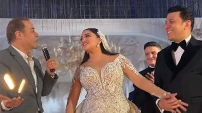 مدحت صالح يحيي حفل زفاف ابنة الفنان مصطفى كامل بأغنية بنتي وحبيبتي