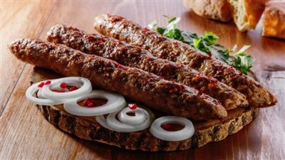 بخلطة الحاتي السرية.. تتبيلة الكباب المشوي على الفحم