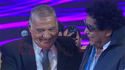 حضور محمد منير زفاف ابنة مصطفى كامل.. وتامر حسني يشعل الحفل