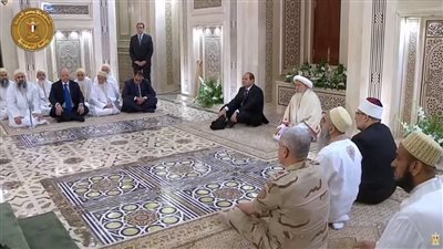 الرئيس السيسي لسلطان البهرة بافتتاح مسجد السيدة زينب: مشاركتكم مقدرة ولها دلالة على حب آل البيت