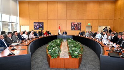 وزير الإسكان يوجه بعدم التهاون مع المقاولين في تنفيذ وجودة تشطيبات وحدات سكن لكل المصريين