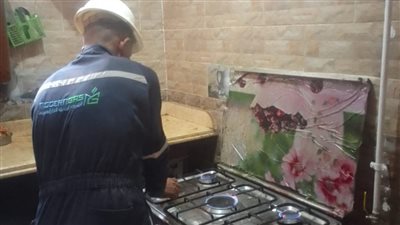 بالتقسيط المريح.. إطلاق أول شعلة غاز طبيعي بقرية بلاد المال بحري في قنا