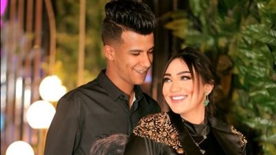 مفاجأة جديدة في أزمة انفصال عصام صاصا وزوجته: لم يتم الطلاق رسميا والخلافات منذ 6 أشهر