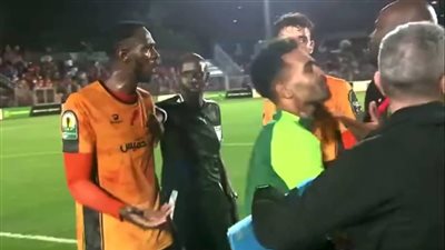 مشادات بين لاعبي الزمالك ونهضة بركان بعد انتهاء ذهاب نهائي الكونفدرالية