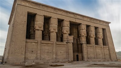 استياء بين زوار معبد دندرة في قنا بسبب انقطاع الكهرباء | بث مباشر