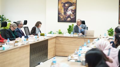 نائب وزيرة التخطيط يبحث مع وفد الاتحاد الأوروبي سبل التعاون الاقتصادي