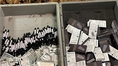 تحرير 35 محضر ضبط جمركي بمطار القاهرة الدولي في شهر إبريل أبرزها محضر بودرة الكوكايين | صور