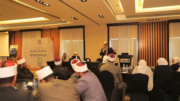 جانب من لقاءات القومي