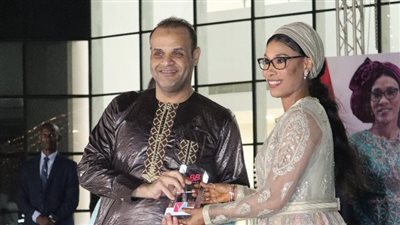  تكريم السفير حاتم رسلان من السيدة الأولى لجامبيا تقديرا لجهوده الخدمية