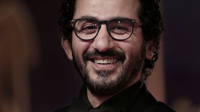 أحمد حلمي يتعاقد على بطولة فيلم قصة المدينة إنتاج سعدي جوهر| خاص