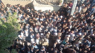 4 نعوش.. جنازة مهيبة لشهداء الغربة بالسعودية بمسقط رأسهم في قنا