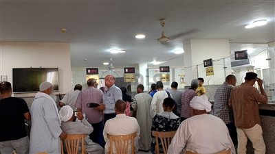 محافظ المنيا يتابع سير العمل بالمراكز التكنولوجية لاستقبال طلبات التصالح على مخالفات البناء