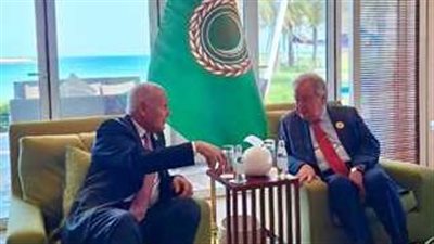 أبو الغيط يستقبل السكرتير العام للأمم المتحدة على هامش القمة العربية