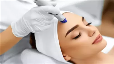 هشغلكم بالدولار في مراكز تجميل.. القبض على مروجة شهادات مزورة بالقاهرة 