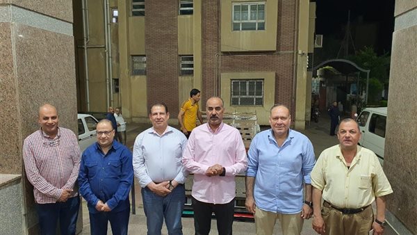 تسليم أوراق امتحانات