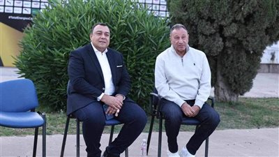 السفير المصري بتونس يحضر مران الأهلي على ملعب رادس قبل مواجهة الترجي 