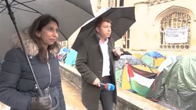 تجاهلوا الرد عليها.. موقف محرج لمسؤولة بريطانية مع طلاب كامبريدج بسبب دعمها لإسرائيل