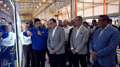رئيس الوزراء يتفقد مجمع مصانع مجموعة العربي للغسالات بالمنطقة الصناعية في بني سويف