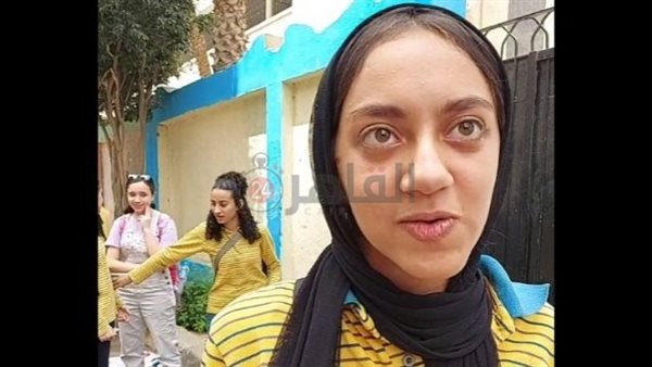 طالبة بالشهادة الإعدادية