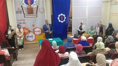 وكيل تعليم السويس لرؤساء اللجان صباح اليوم: ضرورة توفير المناخ الملائم للطلاب في الامتحانات