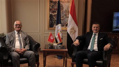 السياحة: تنظيم برامج مشتركة مع تونس لزيادة أعداد السائحين لزيارة مصر
