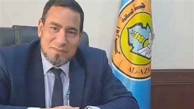 أطعم طالبًا التمر خلال الامتحان.. عميد كلية القرآن الكريم: غرضي تهدئة مشاعره لأنه من ذوي الهمم |بث مباشر