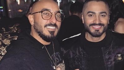 حسام الحسيني: تامر حسني المصباح السحري ليّا.. ونفسي أشتغل معاه تاني