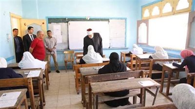  طلاب العلمي بالشهادة الثانوية الأزهرية 2024 يؤدون امتحاني الفقه والحديث اليوم