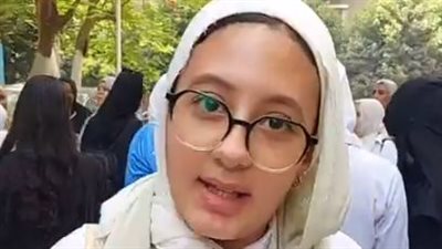 الأسئلة سهلة ومن المنهج.. الهندسة ترسم البهجة على وجوه طلاب الشهادة الإعدادية بالجيزة| بث مباشر