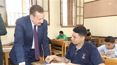 محافظ المنوفية: حل شكوى تكرار أسئلة امتحان الهندسة للشهادة الإعدادية