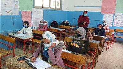 تنطلق الشهر المقبل.. جداول امتحانات النقل والشهادتين الابتدائية والاعدادية والبرنامج التأهيلي لـ طلاب الأزهر