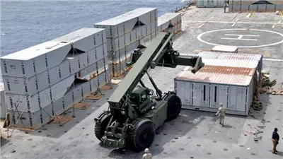 القيادة الوسطى الأمريكية: أكثر من 569 طنًا من المساعدات الإنسانية جرى تسليمها لغزة حتى الآن من الرصيف البحري المؤقت