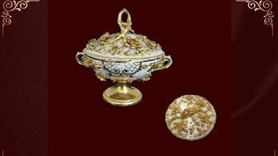 متحف قصر المنيل يعرض قطعة نادرة من البورسلين الأبيض