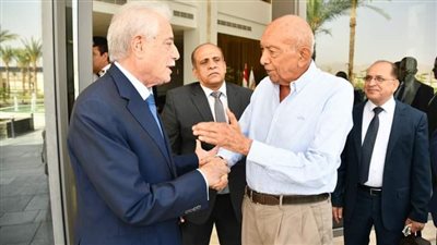 محافظ جنوب سيناء يستقبل الدكتور محمد غنيم رائد زراعة الكلى