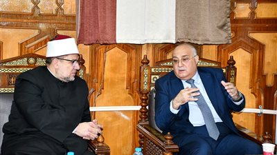 وزير الأوقاف: قارئ القرآن المتميز مجاهد بقراءته.. ومصر ولادة في كل المجالات