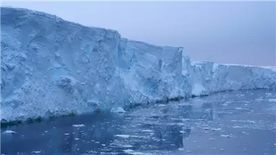 علماء: نهر يوم القيامة الجليدي قد يسبب ارتفاعًا كارثيًا في مستوى سطح البحر