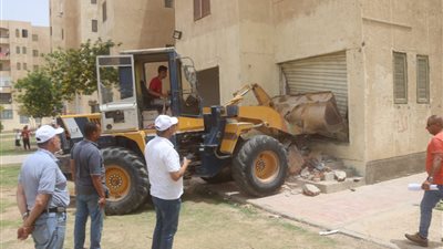 وزير الإسكان يصدر قرارا بإزالة مخالفات بناء بالساحل الشمالي.. وتنفيذ حملات بـ5 مدن أخرى