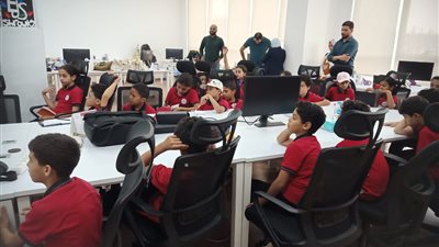 لـ تعليمهم البرمجة.. محاضرة لـ طلاب المدارس المصرية اليابانية لشرح تصميم برامج البيانات