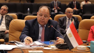 المالية: الاقتصادات العربية تتحمل تحديات ضخمة للتوترات الجيوسياسية الدولية والإقليمية والتغيرات المناخية